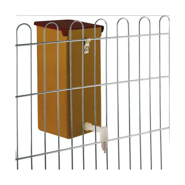Bottiglia d' Acqua in Plastica per Conigli - Image 4