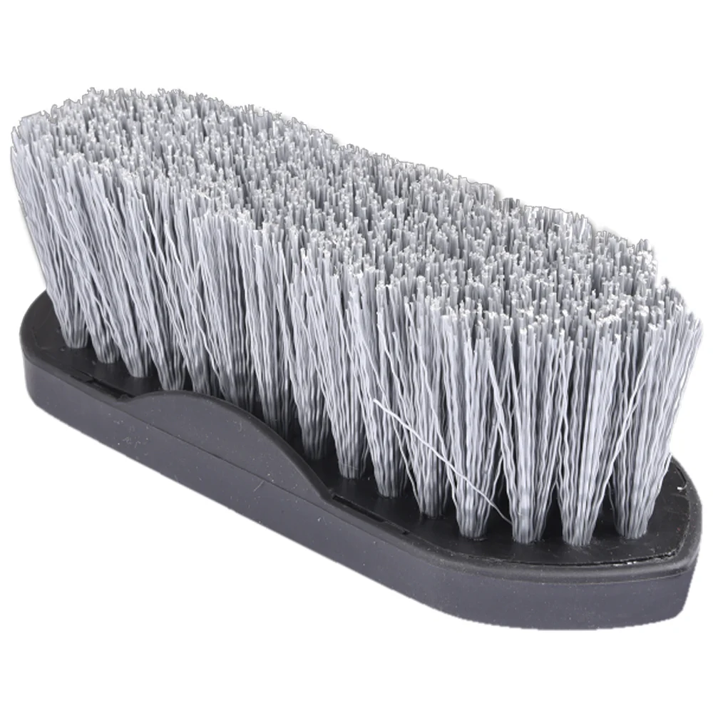 Spazzola Dura per Cavalli 18 cm – Schiena in Similpelle, Setole 4,5 cm